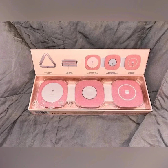 3 IN 1 WIRELESS CHARGING STATION BY XO POPPY. WIRELESS. PHONE, WATCH, EARBUDS!! - Picture 8 of 16